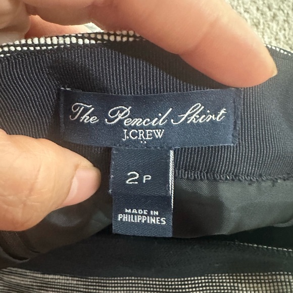 J.Crew Black and Gray Knee-Length Pencil Skirt size 2P - Picture 2 of 7